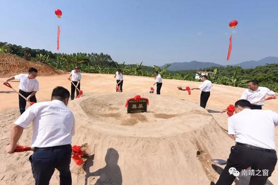 闽台细密呆板（南靖油炸出产线）项目成绩对接拉开帷幕